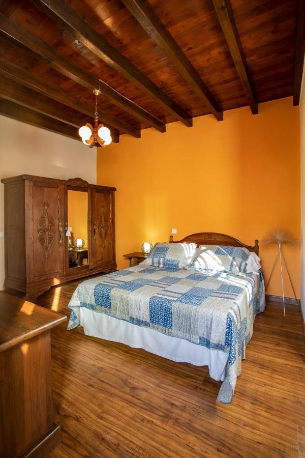 בית הארחה לאנס 	Casa Gueela Megustarural מראה חיצוני תמונה